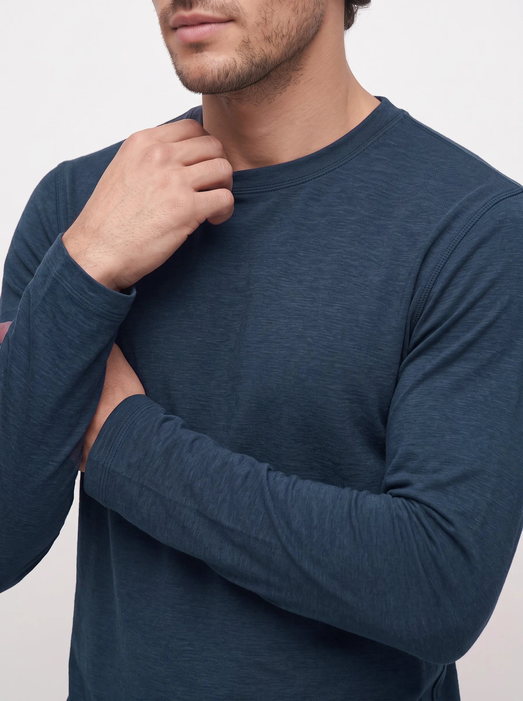 Camiseta FlowBlend™ Active de manga larga con cuello redondo