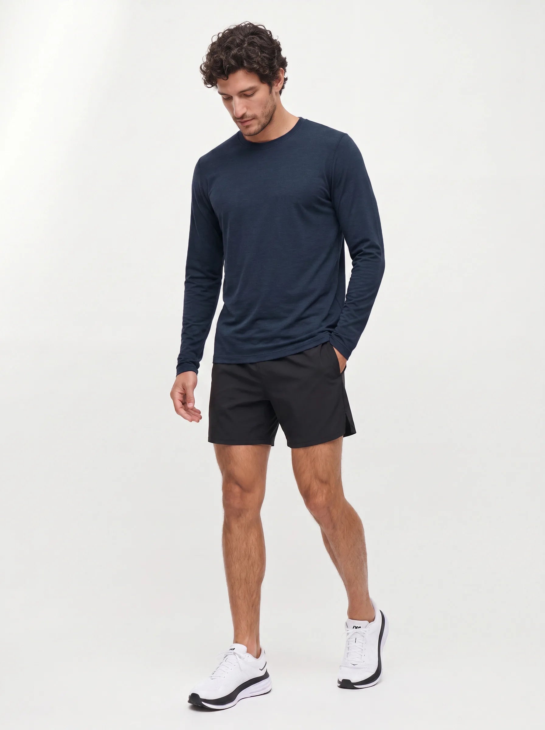 Camiseta FlowBlend™ Active de manga larga con cuello redondo