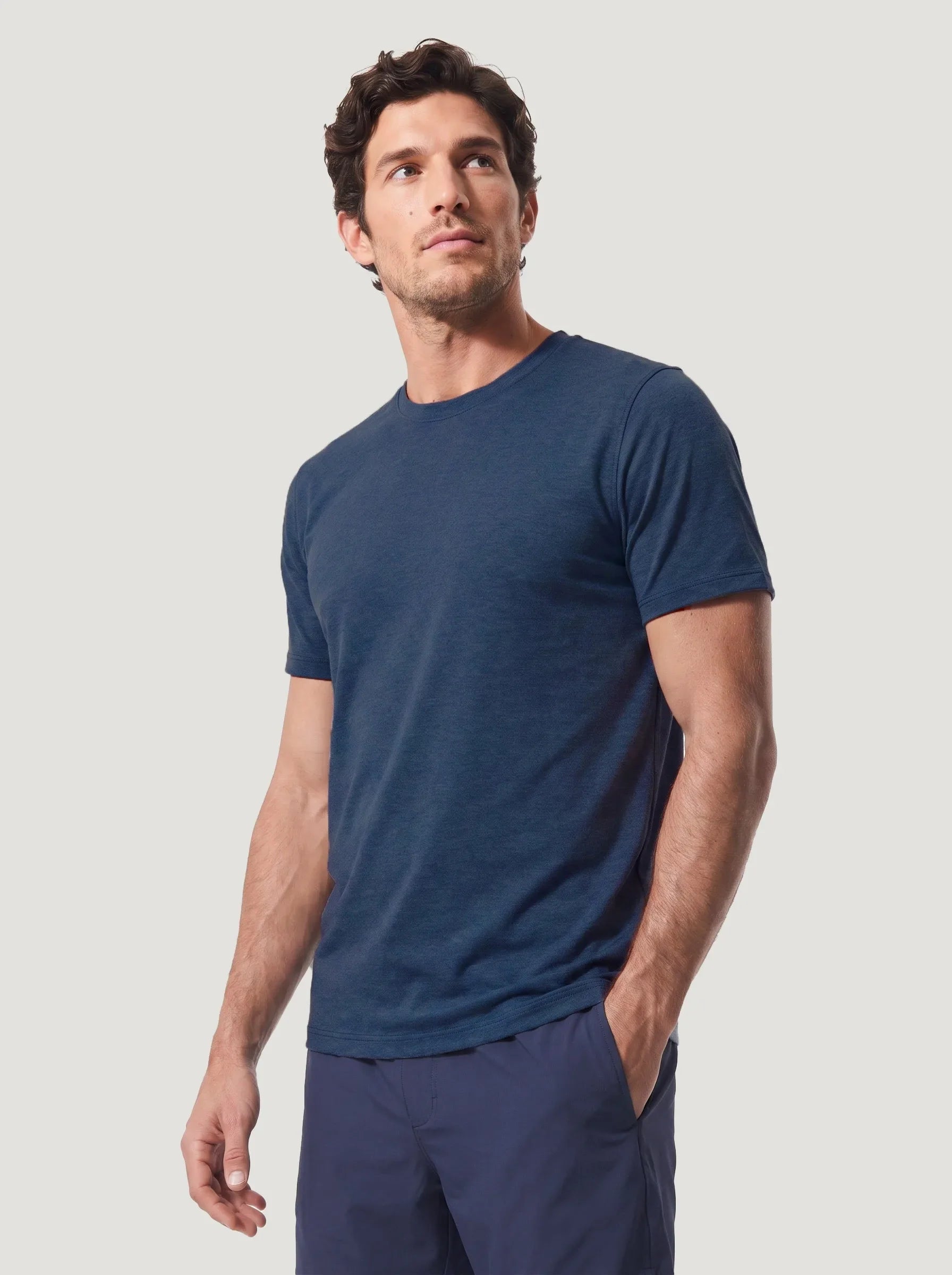 Camiseta de cuello redondo FlowBlend™ Active — Pack de 3