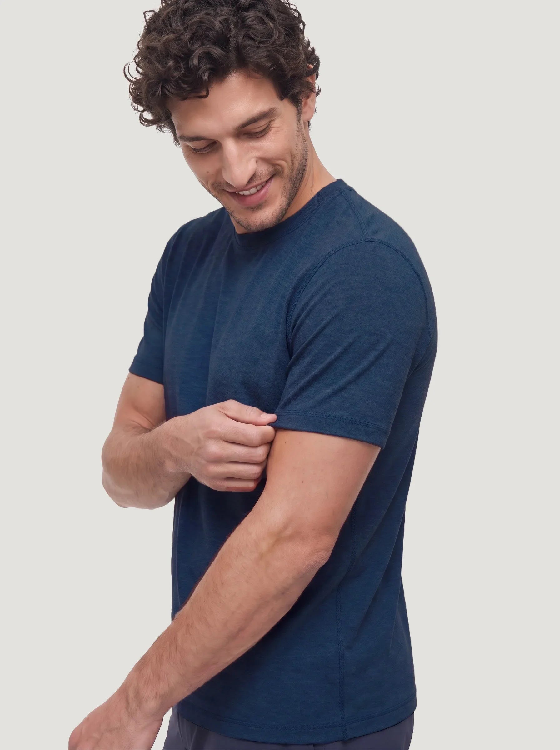 Camiseta de cuello redondo FlowBlend™ Active — Pack de 6